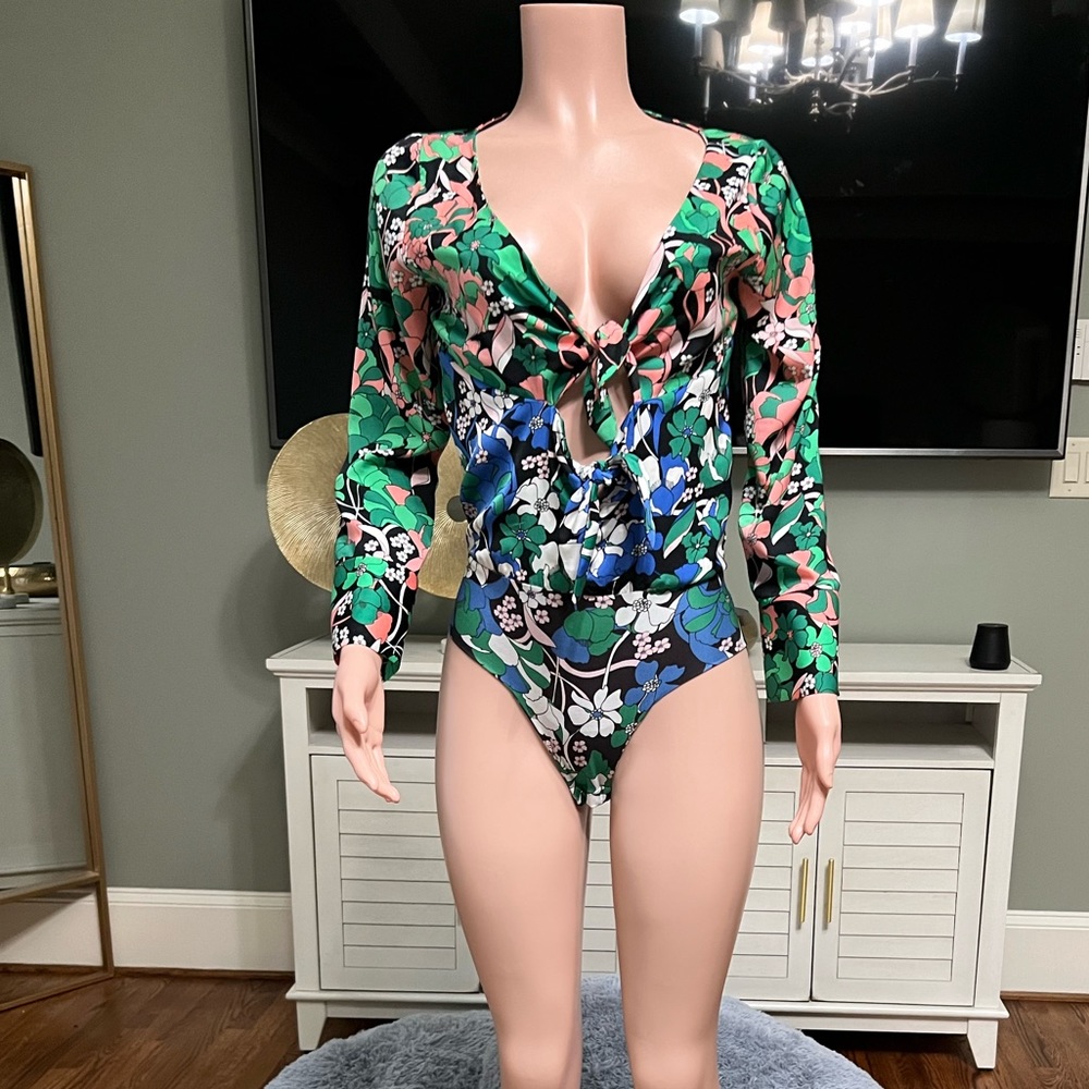“Aloha” Zara Colorful Flowery Bodysuit. Very Classy & Sexy!  Perfect Fit! Size S